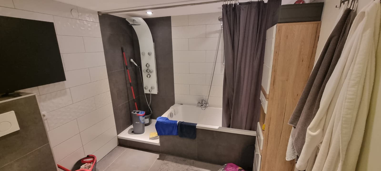 Helle 3,5 Zimmer Wohnung + brandneuer Einbauküche in Grunbach